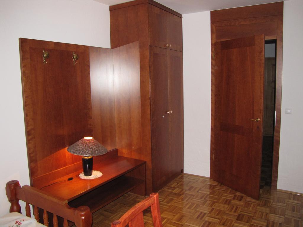 Guesthouse Zorko Gostilna Domen Smarjeske Toplice Bilik gambar